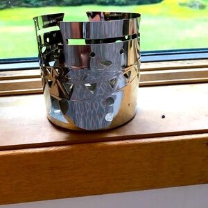 Silver snowman Yankee Candle Holder for large jar candle.